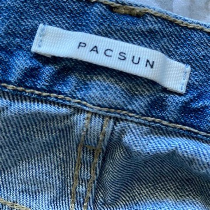 Do you get free shipping on PacSun jeans?