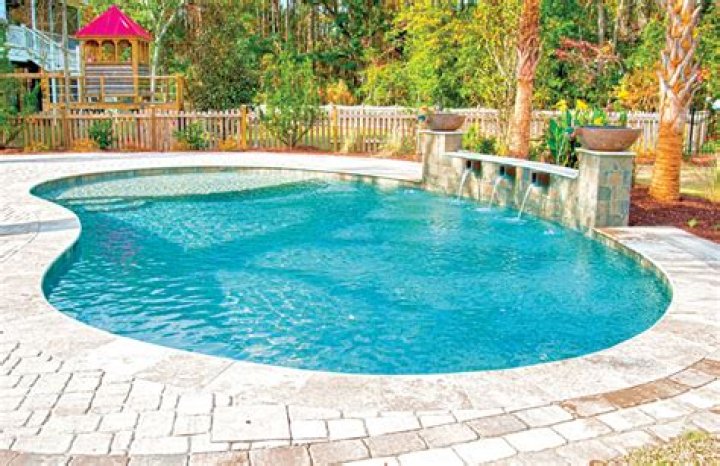 How much does a concrete kidney shaped pool cost?