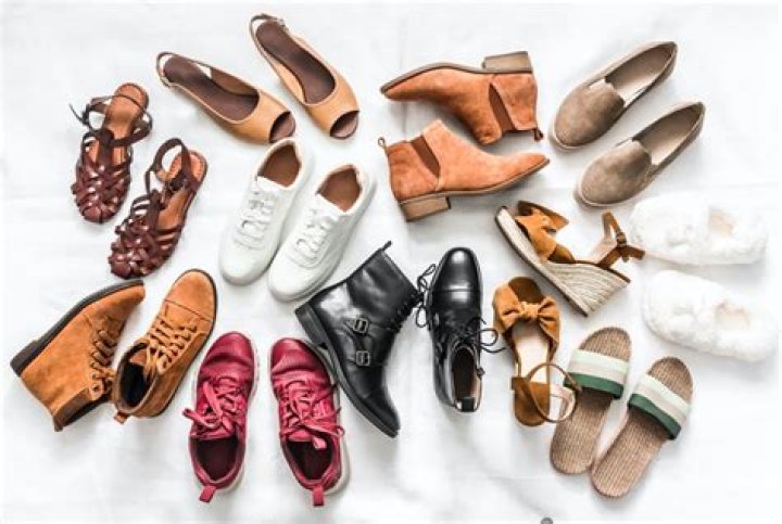 What kind of shoes are made by Brahma?