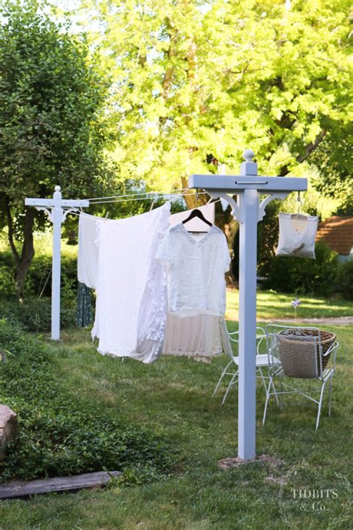 When was the first clothesline invented?